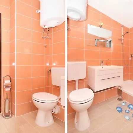 Apartments A & A *
