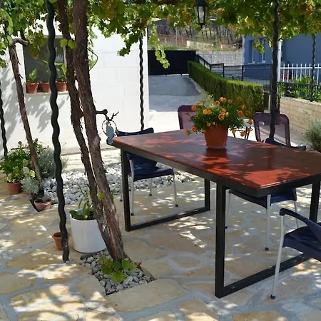 Apartamento A & A Žrnovnica